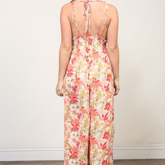 NWT ELLE HALTER TOP SPRING JUMPSUIT - Picture 4 of 10